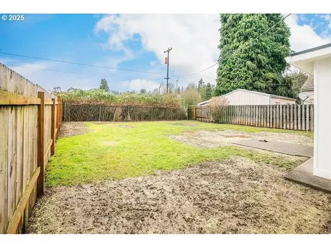 1835 15th Avenue Longview WA 98632