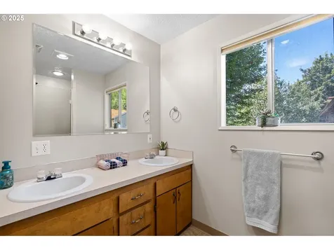 8054 Lewis River Road Ariel WA 98603