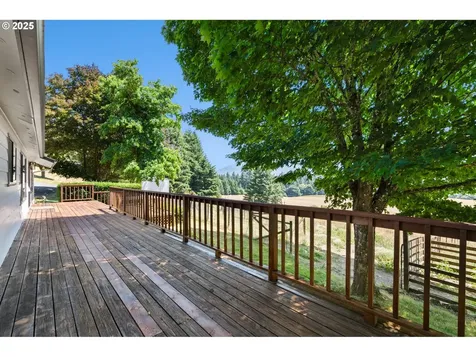 8054 Lewis River Road Ariel WA 98603