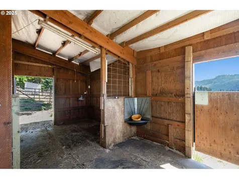 8054 Lewis River Road Ariel WA 98603