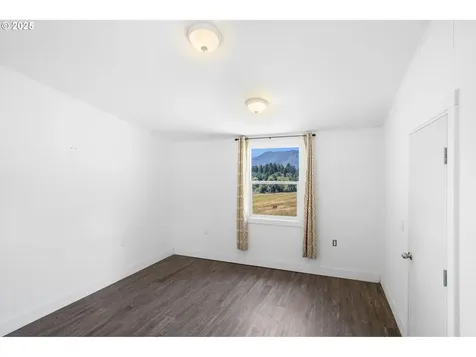 8054 Lewis River Road Ariel WA 98603