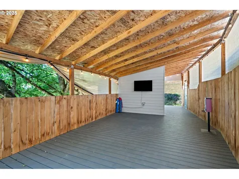 8054 Lewis River Road Ariel WA 98603