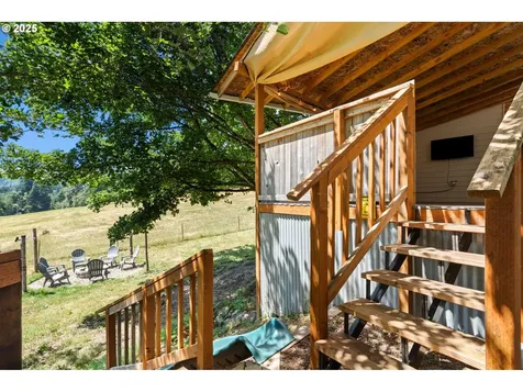 8054 Lewis River Road Ariel WA 98603