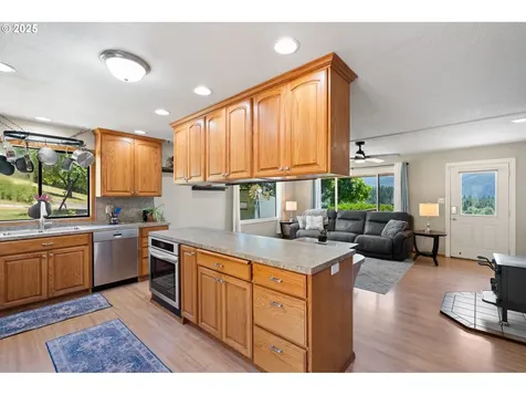 8054 Lewis River Road Ariel WA 98603