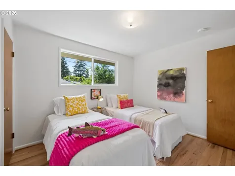 1885 SW Huntington Avenue Portland OR 97225