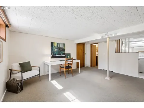 1885 SW Huntington Avenue Portland OR 97225