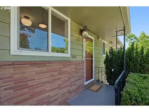 1885 SW Huntington Avenue Portland OR 97225