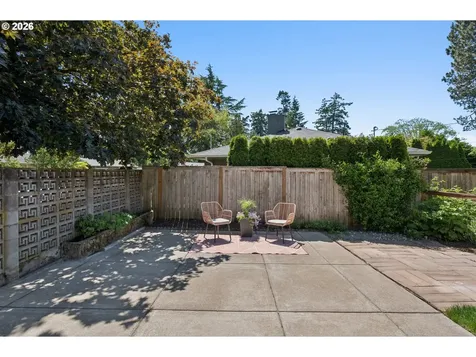 1885 SW Huntington Avenue Portland OR 97225