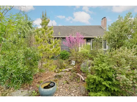 9018 SE Mill Street Portland OR 97216