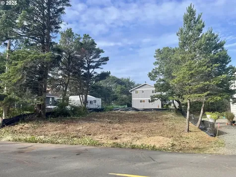 Blk 8 Lot 21 Nedonna Avenue Rockaway Beach OR 97136