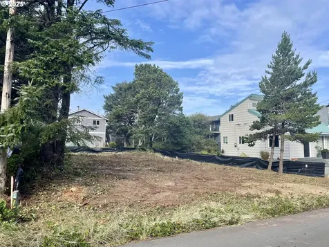 Blk 8 Lot 21 Nedonna Avenue Rockaway Beach OR 97136