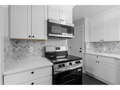 3355 NE 83rd Avenue Portland OR 97220