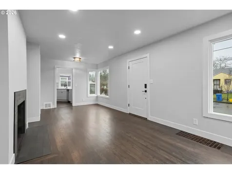 3355 NE 83rd Avenue Portland OR 97220