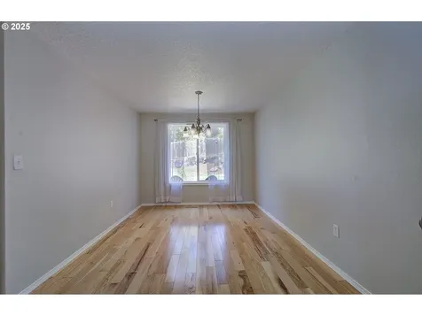 1816 N 9th Way Ridgefield WA 98642