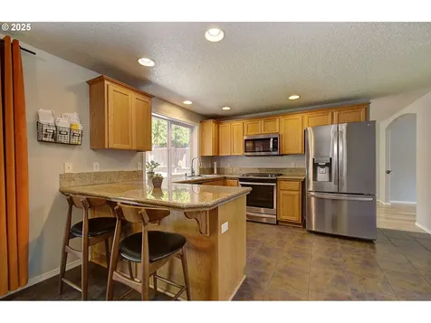 1816 N 9th Way Ridgefield WA 98642