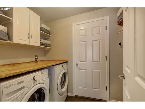 1816 N 9th Way Ridgefield WA 98642