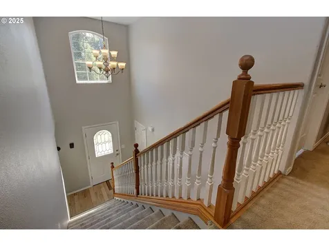 1816 N 9th Way Ridgefield WA 98642