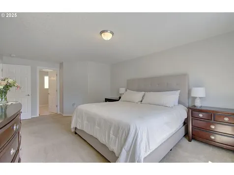 1816 N 9th Way Ridgefield WA 98642