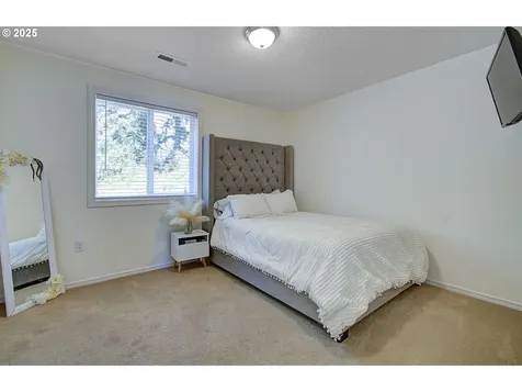 1816 N 9th Way Ridgefield WA 98642