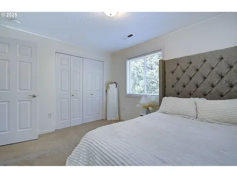 1816 N 9th Way Ridgefield WA 98642