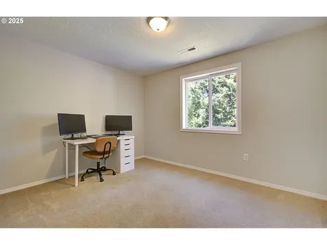 1816 N 9th Way Ridgefield WA 98642