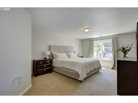 1816 N 9th Way Ridgefield WA 98642