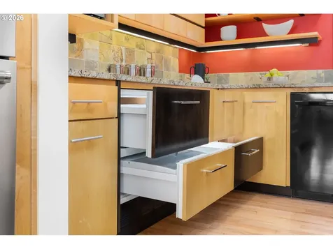 4241 SW Condor Avenue Portland OR 97239