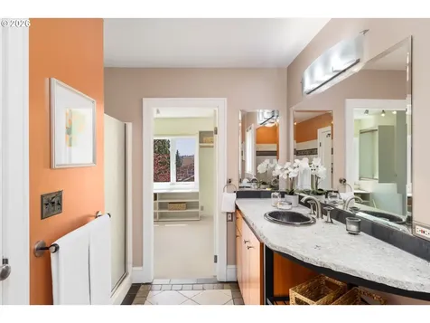4241 SW Condor Avenue Portland OR 97239