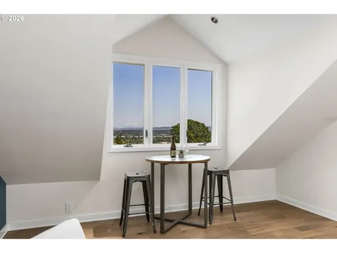 4241 SW Condor Avenue Portland OR 97239