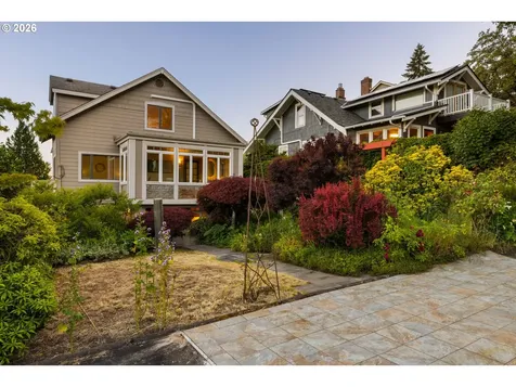 4241 SW Condor Avenue Portland OR 97239