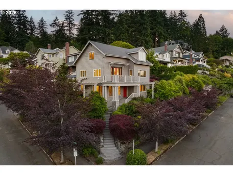 4241 SW Condor Avenue Portland OR 97239