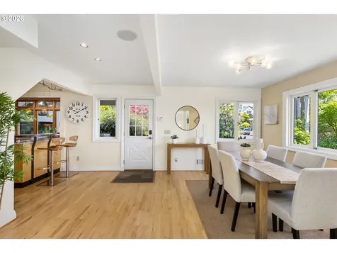 4241 SW Condor Avenue Portland OR 97239