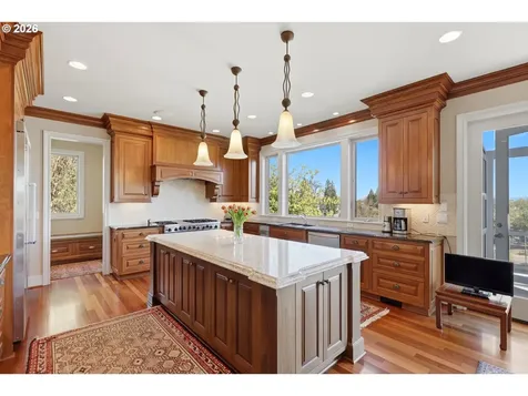 2107 SW Market Street Drive Portland OR 97201