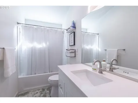 1022 3rd Avenue SW Castle Rock WA 98611