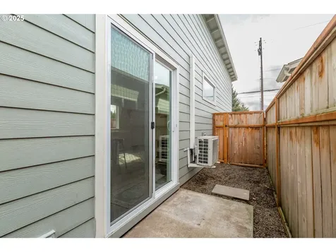 1022 3rd Avenue SW Castle Rock WA 98611