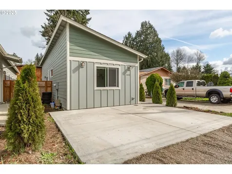 1022 3rd Avenue SW Castle Rock WA 98611