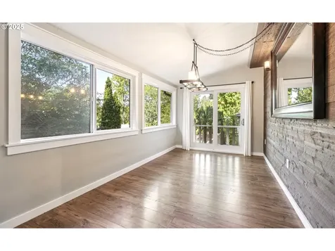 4754 SW Admiral Street Portland OR 97221