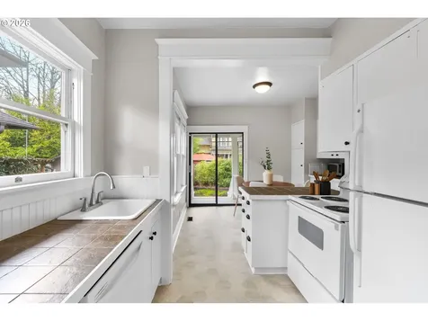 3127 NE 60th Avenue Portland OR 97213