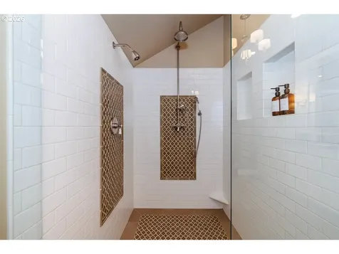 1320 NW Park Ridge Lane Portland OR 97229