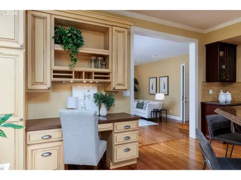 1320 NW Park Ridge Lane Portland OR 97229