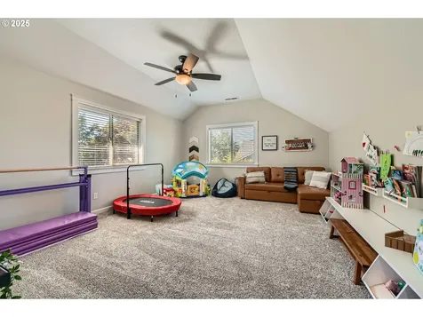 607 E Kennedy Court Carlton OR 97111