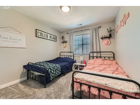 607 E Kennedy Court Carlton OR 97111