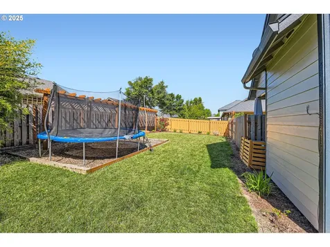 607 E Kennedy Court Carlton OR 97111