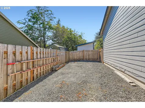607 E Kennedy Court Carlton OR 97111