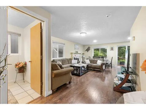 3621 SW 24th Terrace Gresham OR 97080