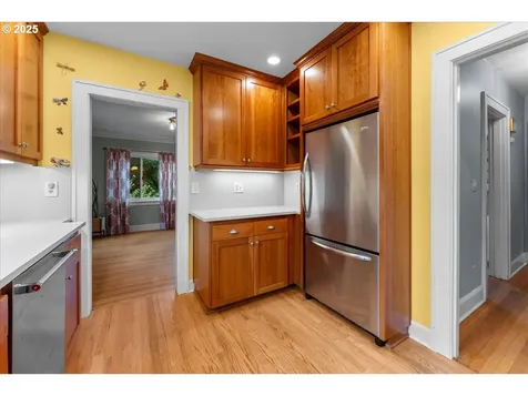 7634 N Albina Avenue Portland OR 97217