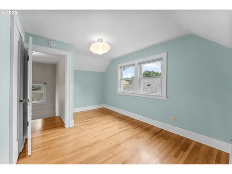 7634 N Albina Avenue Portland OR 97217