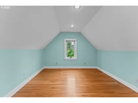 7634 N Albina Avenue Portland OR 97217