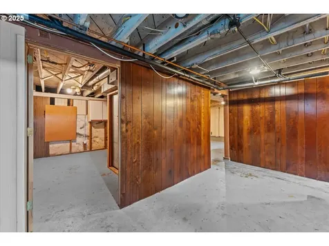 7634 N Albina Avenue Portland OR 97217