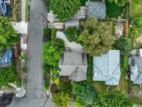 7634 N Albina Avenue Portland OR 97217